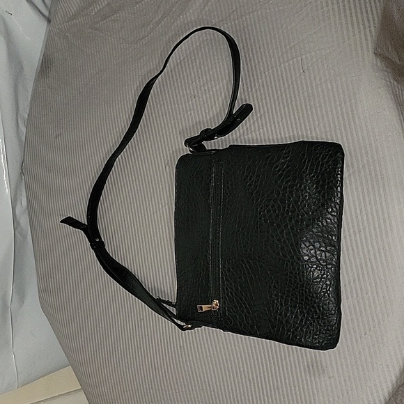 CHARMING CHARLIE Small Shoulder Bag Pebbled Black Striped Inside Pockets Travel - Picture 3 of 5